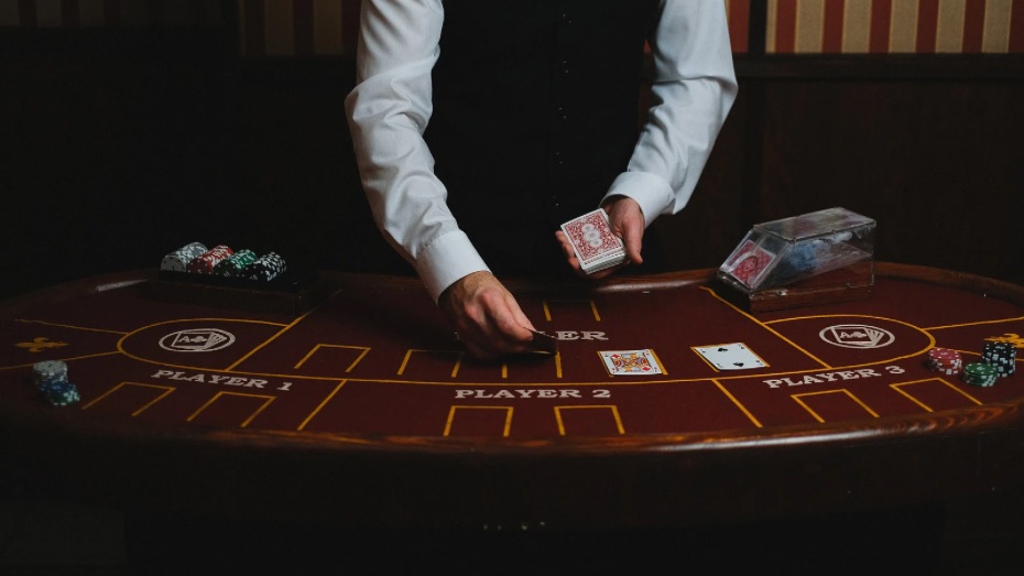 How Are BlackJack Odds Calculated